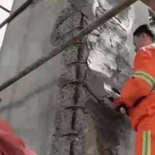让胡路梁板柱楼梯空洞蜂窝剥落露筋等表面破损修补用高强聚合物修补砂浆